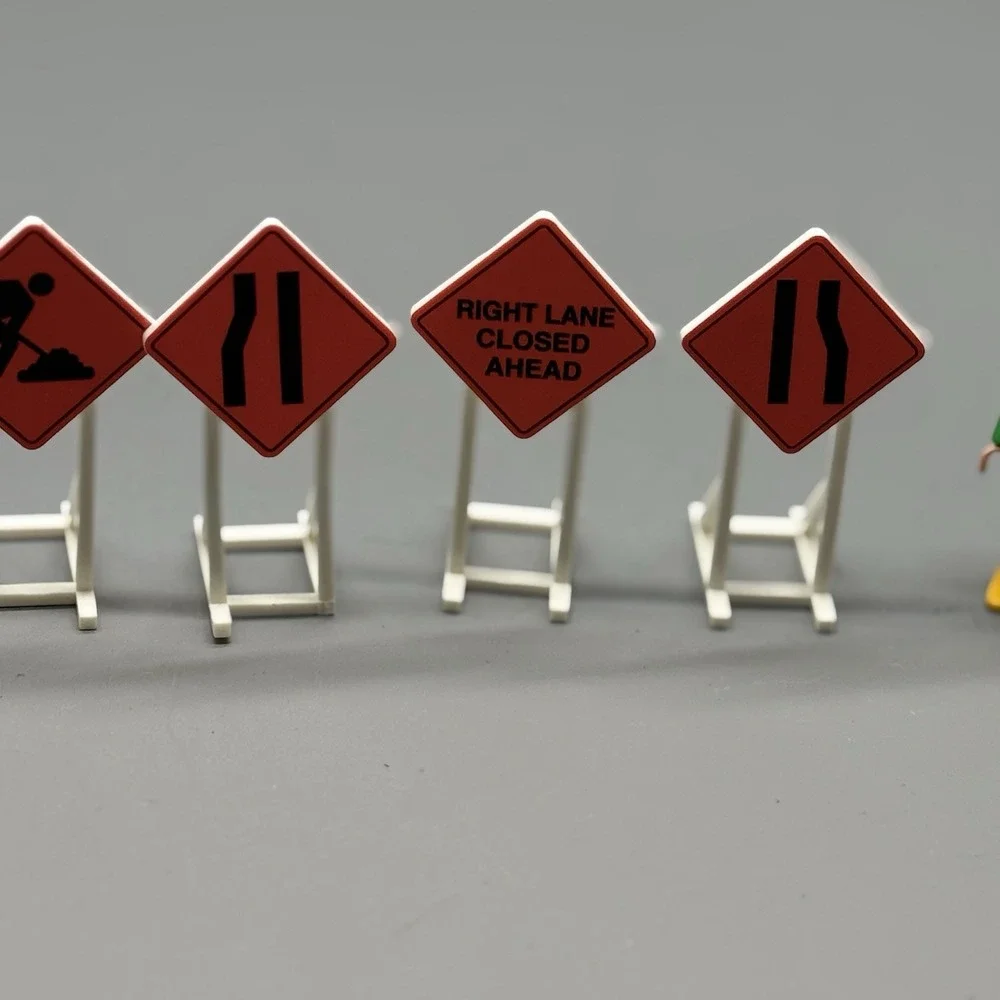 Walthers Faller Rocky Mountain Express Train Set Construction Signs Figures Lot